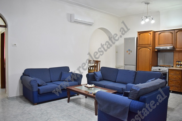 Apartament 2+1 me qera ne rrugen Brigada VIII ne Tirane.

Pozicionohet ne katin e 4-te dhe te fund